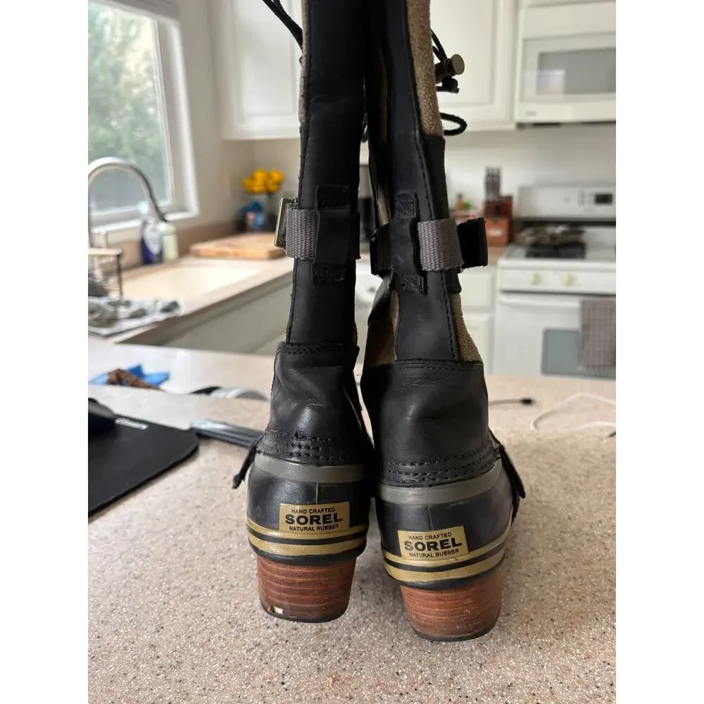 Sorel Conquest Carly tall black and khaki leather waterproof winter boots size 7